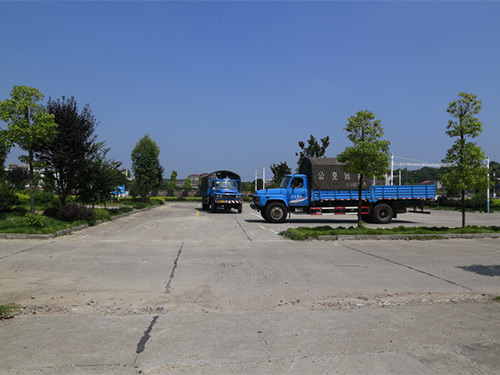 学大卡车